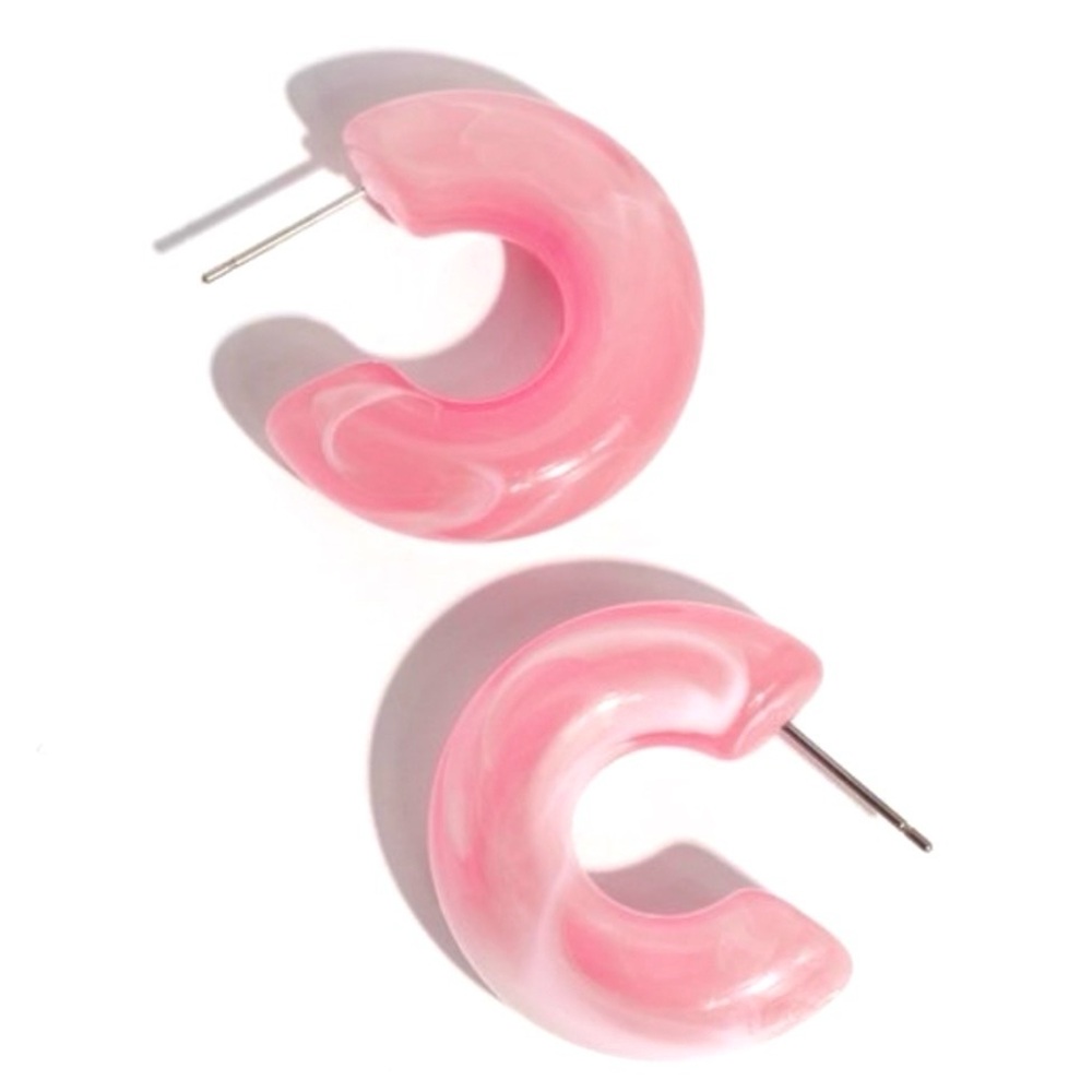 THE SALMA EARRING CASA CLARA LIGHT MARBLED PINK